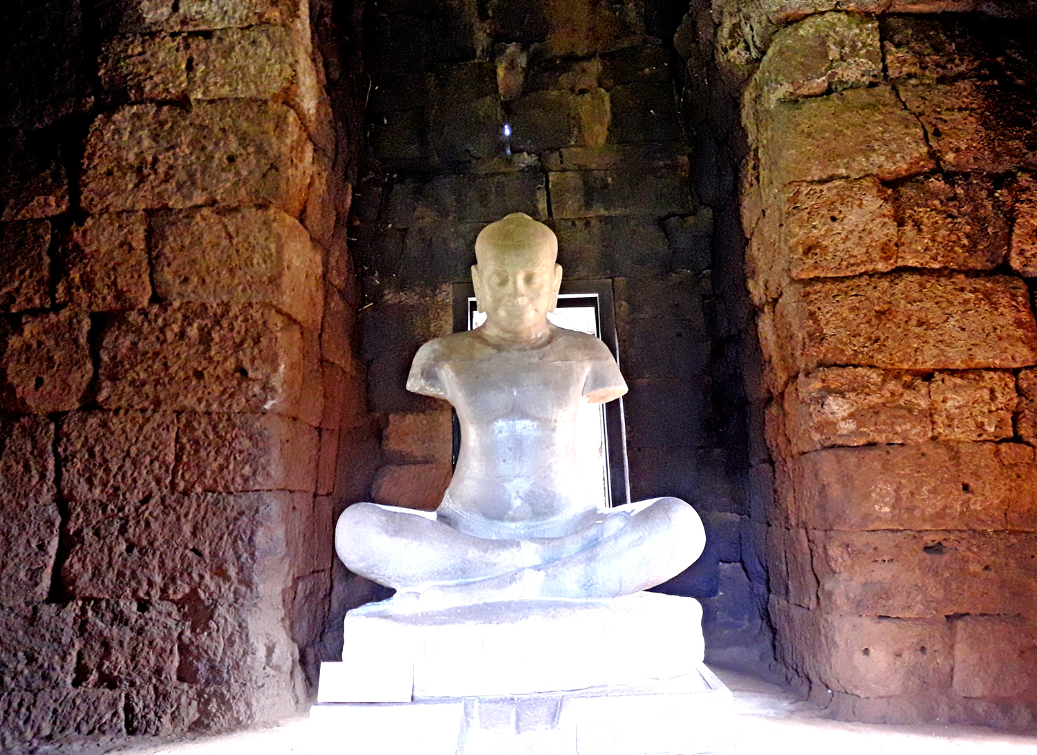 Statuda del ReJawayarman VII: Parco Storico di Phima, Nakhon Ratchasima