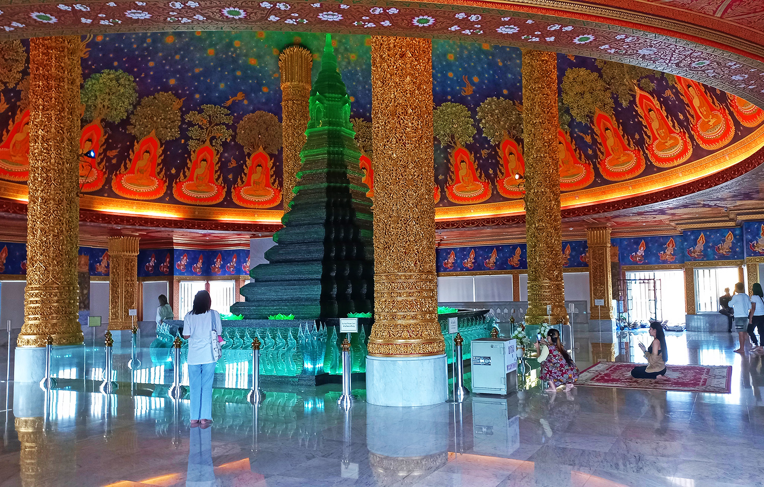 tempio Wat Paknam Phasi Charoen: Stupa Maharatchamongkhon