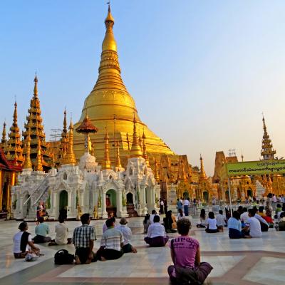 Shewandon Pagoda Yangon Birmania