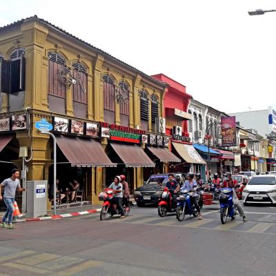 Phuket Escursione Tour via terra mezza giornata