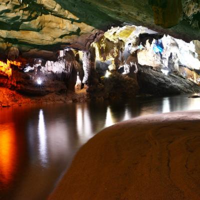 Grotta Phong Nha, Dong Hoi, Vientam
