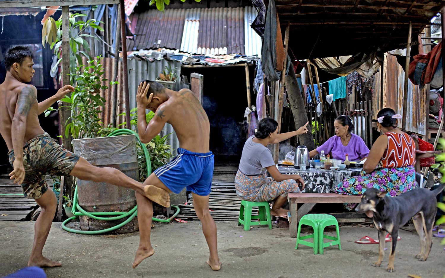 La Kick Boxing in Myanmar viene praticata a livello amatoriale nei villaggi sin da piccoli