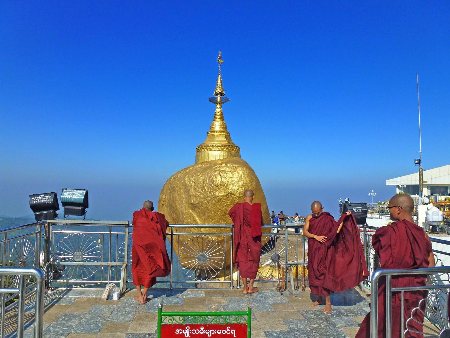 Golden Rock, Kyaiktiyo Pagoda: viaggio in Birmania