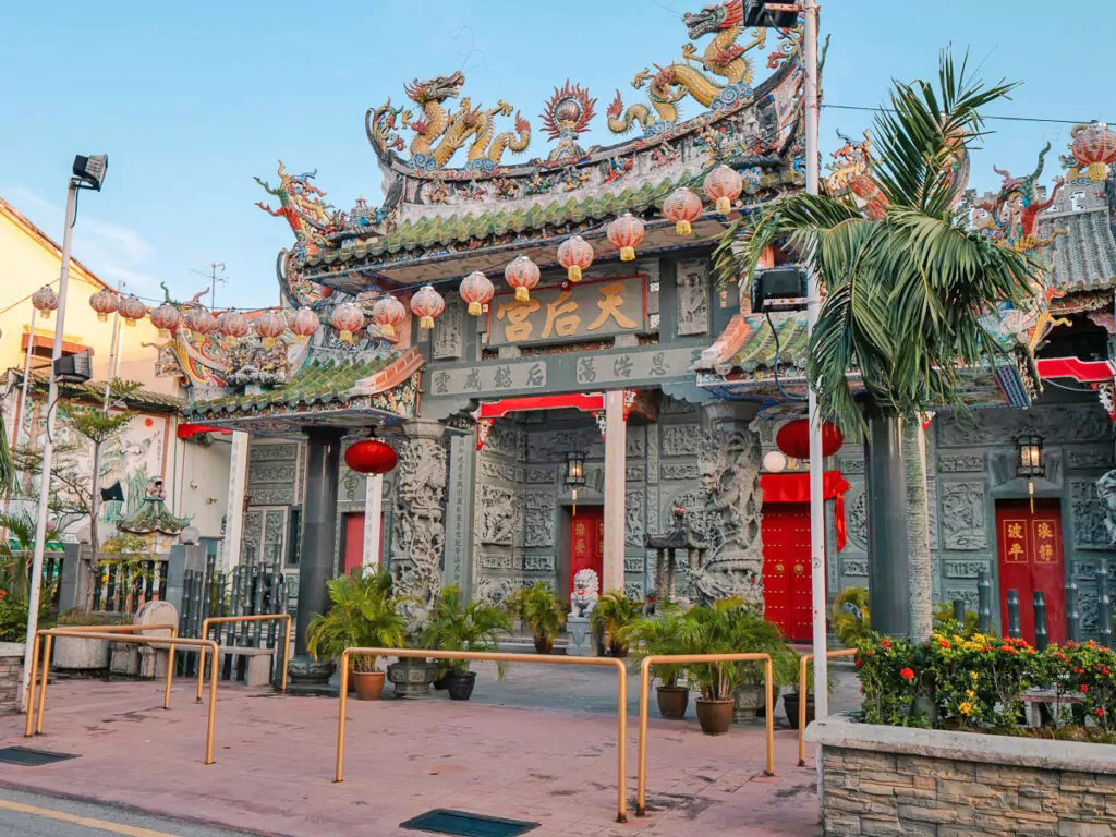 Cosa vedere a George Town: tempio Hainan 