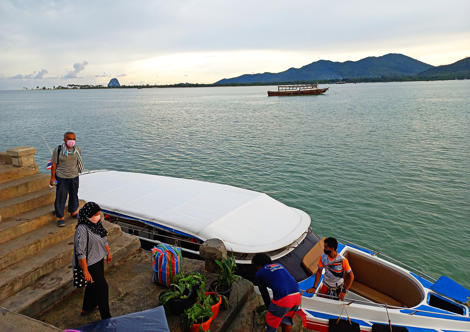 Koh Yao Noi, Thailandia: arrivo a Manoh Pier situato a sud 