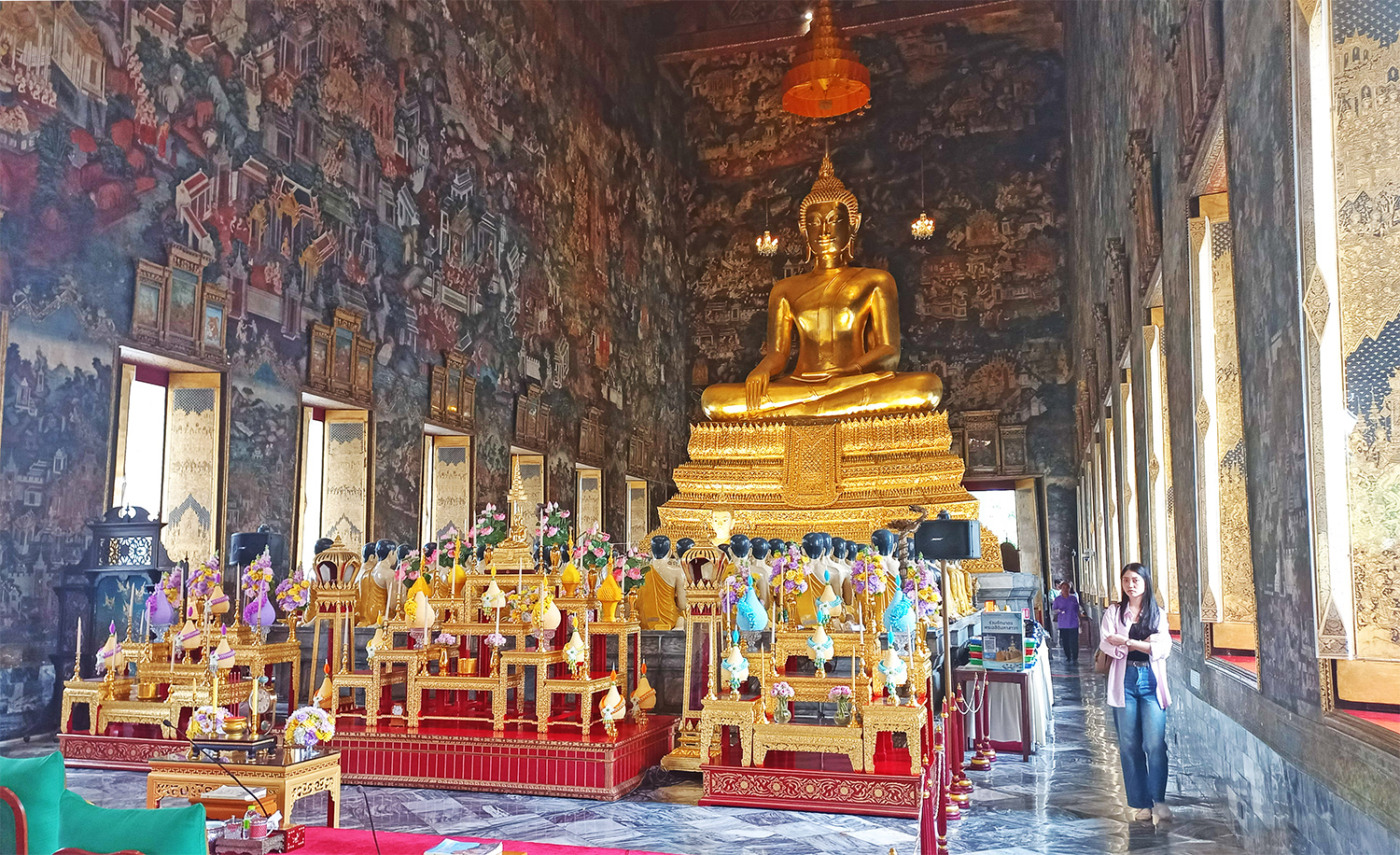 Tempio Wat Suthat - Sala delle Ordinazioni Ubosoth - Phra Phuttha Trilok Chet