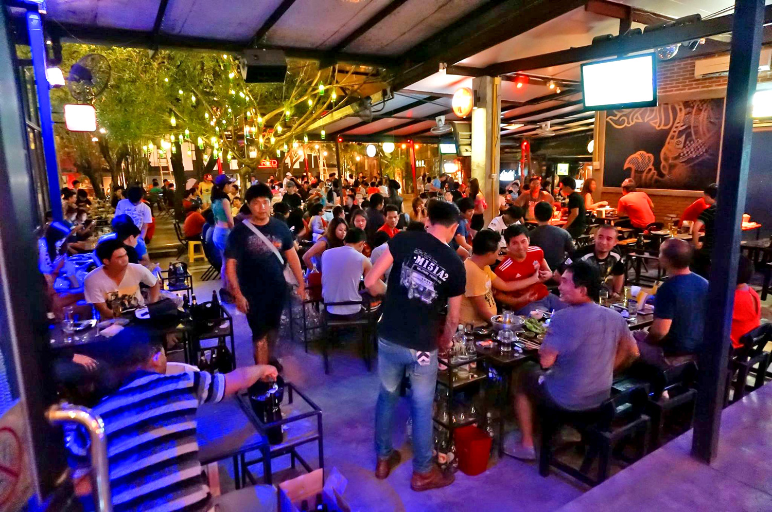 Gay Pub, lgbt, vita notturna di Chiang Mai: Nord Thailandia