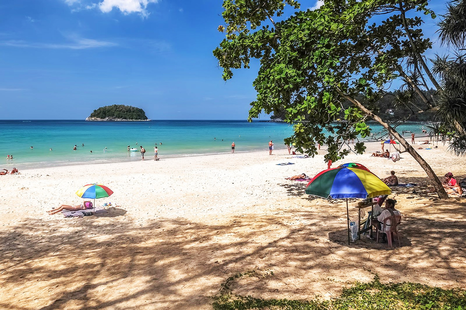 Isola di Phuket dove alloggiare: spiaggia di Kata
