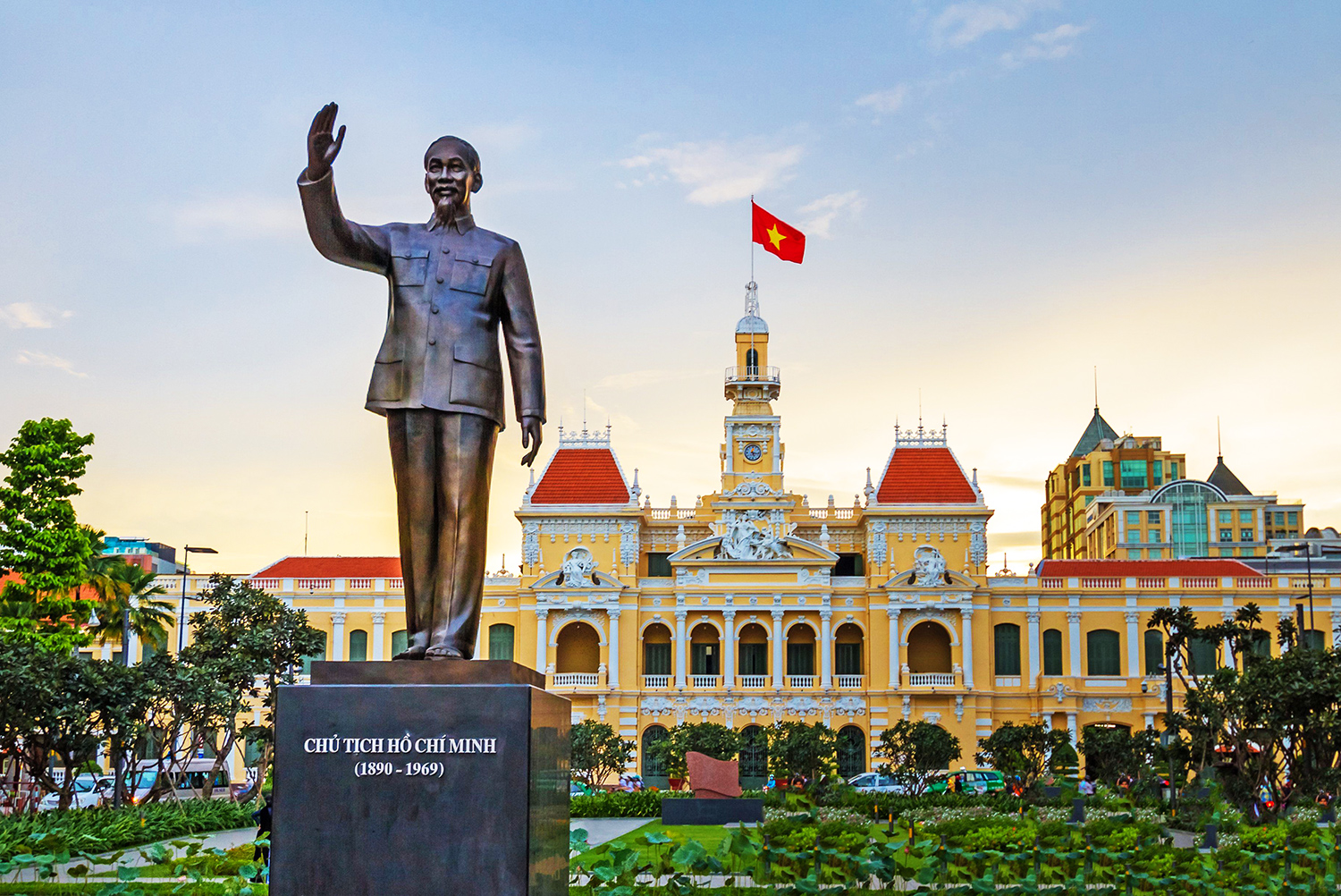 Attrazioni di Saigon: Ho Chi Minh city hall - Il  municipio di Ho Chi Minh
