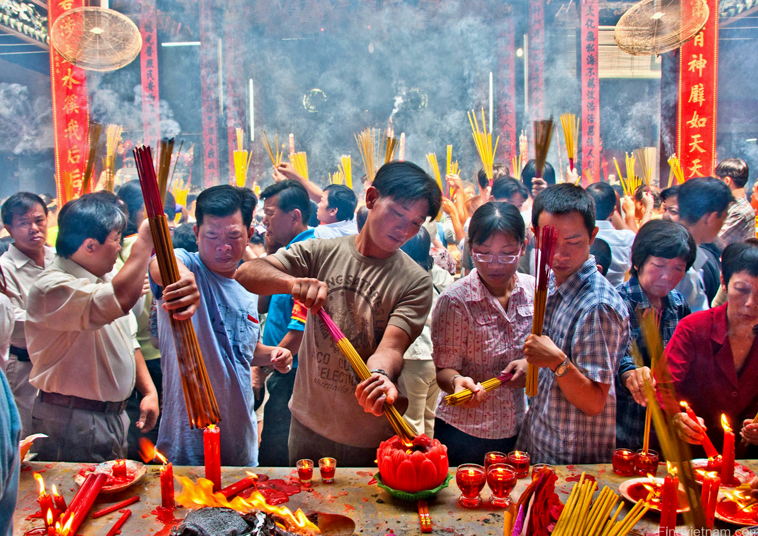 That Tich festival, Pagoda del Profumo, Chua Huong, Hanoi, Vietnam